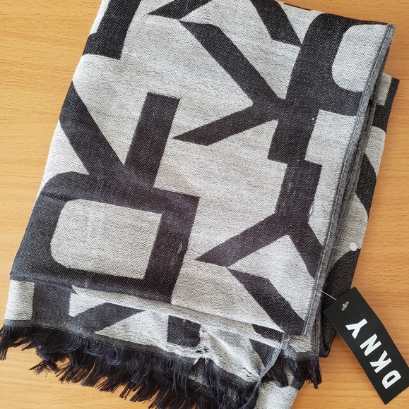 DKNY scarf - Picture 1 of 2